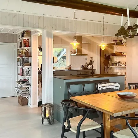 Amazing In With Kitchen
